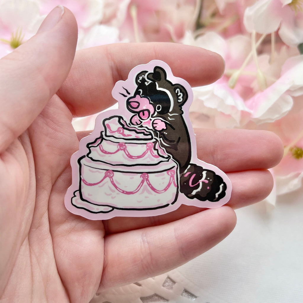 Raccoon Wedding Cake Treat ~ Sticker